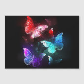 Drie golvende Butterflies op nachtachtergrond Magnetische Uitnodiging (Voorkant)