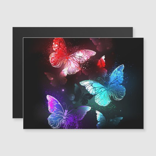 Drie golvende Butterflies op nachtachtergrond Magnetische Uitnodiging (Voorkant / Achterkant)