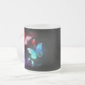 Drie golvende Butterflies op nachtachtergrond Matglas Koffiemok (Voorkant links)