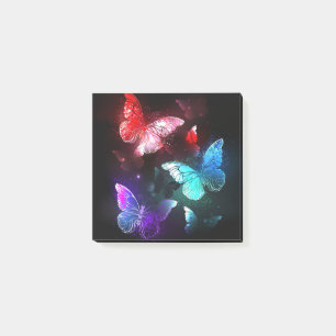 Drie golvende Butterflies op nachtachtergrond Post-it® Notes