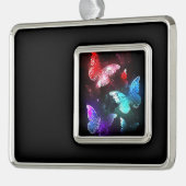 Drie golvende Butterflies op nachtachtergrond Verzilverd Omlijst Ornament (Links)