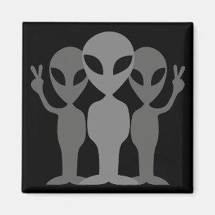 Drie grijze aliens magneet