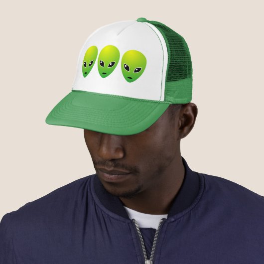 Drie groene Aliens - Gepersonaliseerd Trucker Pet (In situ)