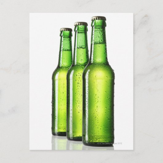 Drie groene flessen bier op witte achtergrond, briefkaart (Voorkant)