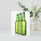 Drie groene flessen bier op witte achtergrond, briefkaart (Staand voorkant)