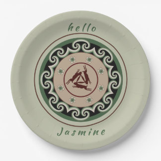 Drie hazen met drie oren met elkaar verbonden papieren bordje