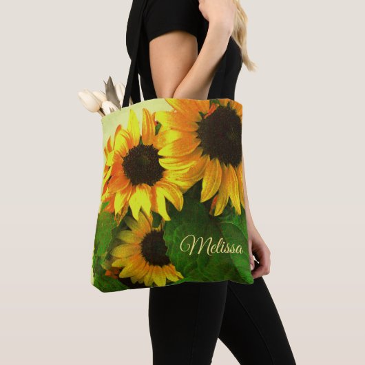 Drie Heldergele zonnebloemen op maat Tote Bag (Dichtbij)