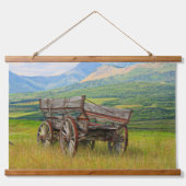 Drie historische wagons in een grap hangend wandkleed (Voorkant 3)