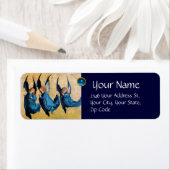 DRIE HOEKEN IN BLAUW, Sapphire Etiket (Insitu)