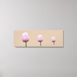 Drie Hoge Tulpen Canvas Afdruk