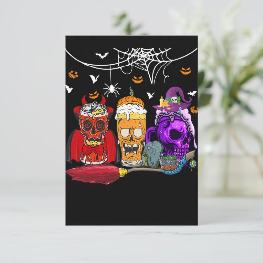 Drie horrorglazen van bier Halloween schedel kostu Kaart (Staand voorkant)