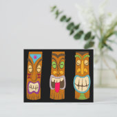 Drie houten Tiki beelden, grappig zwart Briefkaart (Staand voorkant)