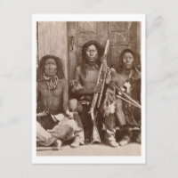 Drie Indische Braves, gefotografeerd door de Royal