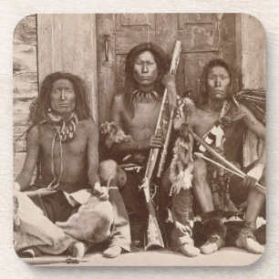 Drie Indische Braves, gefotografeerd door de Royal Drankjes Onderzetter