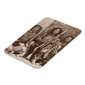 Drie Indische Braves, gefotografeerd door de Royal Magneet (Linkerzijde)