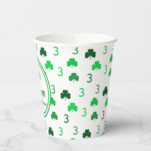 Drie is een charme St Patrick's Day 3e verjaardag Papieren Bekers (Links)