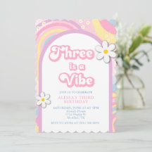 Drie is een Vibe Groovy, Retro Meisje Pastelkleure