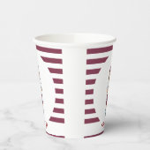 Drie jaar oude jongen gestreept upsherin papieren  papieren bekers (Links)