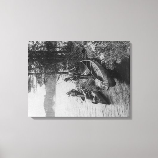 Drie jagers met kano's op de foto van de Shore Canvas Afdruk (Voorkant)