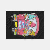 Drie kabouters in Truck Bunny Egg Gelukkige Paasda Fleece Deken (Voorkant (Horizontaal))