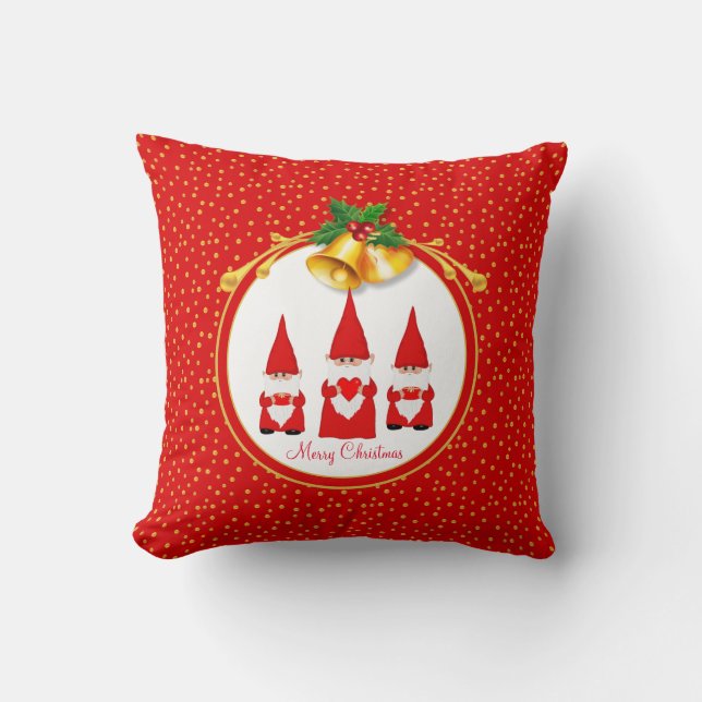 Drie Kerstgnomen & Gouden Confetti op Rood Kussen (Voorkant)