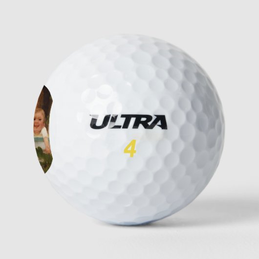 Drie kinderen aan het raam golfballen (Logo)