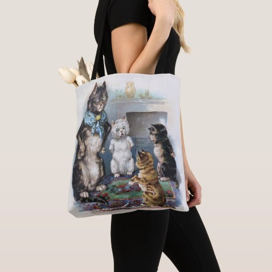 Drie Kleine Kittens en Moeder Louis Wain Tote Bag (Dichtbij)