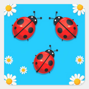 Drie kleurrijke lieveheersbeestjes op een blauwe a vierkante sticker