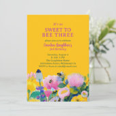 Drie kleurrijke verjaardag Sweet to Bee Three Kaart (Staand voorkant)