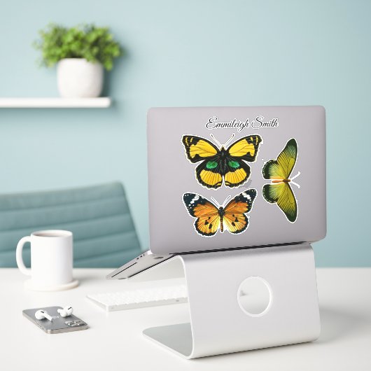 Drie Kleurrijke Vlinders Uw Naam Sticker (Laptop op bureau)