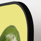 Drie komkommers op Gele Pickleball Paddles (Links Detail)