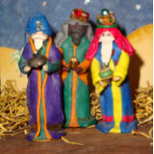 Drie koningen met cadeaus voor baby Jezus Kerstmis Medium Cadeauzakje