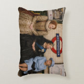 Drie koninginnen in de Londense Tube Accent Kussen (Voorkant(Verticaal))