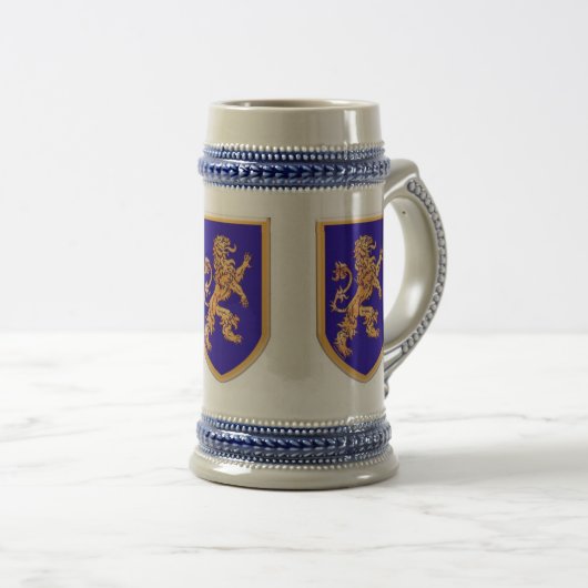 Drie leeuwen op blauwe schilden bierpul (Voorkant rechts)