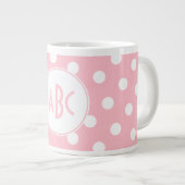 Drie Letter Monogramed Pink en White Polka Dots Grote Koffiekop (Voorkant rechts)