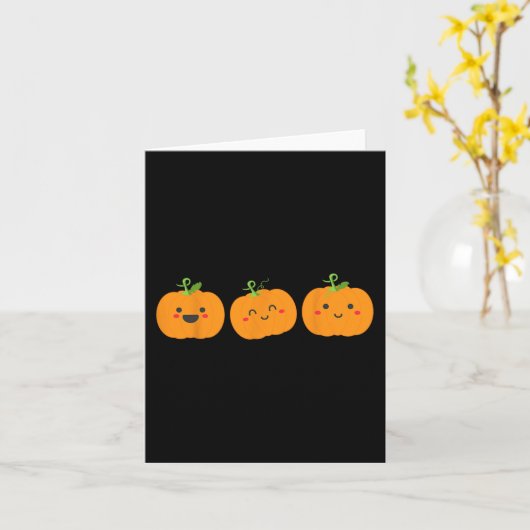 Drie leuke pompoenen voor kinderen halloween en he kaart (Gele Bloem)