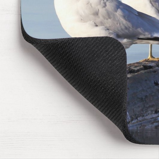 Drie meeuwen op een logboek muismat (Hoek)