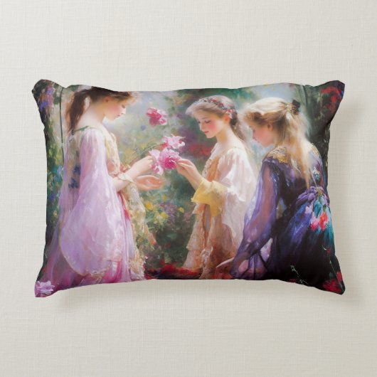 Drie meisjes die in een tuin spelen  accent kussen (Voorkant)