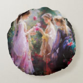 Drie meisjes die in een tuin spelen rond kussen (Achterkant)