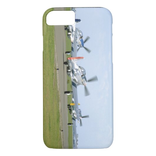 Drie P51-mosterdschappen die uit_WWII-vliegtuigen Case-Mate iPhone Case (Achterkant)