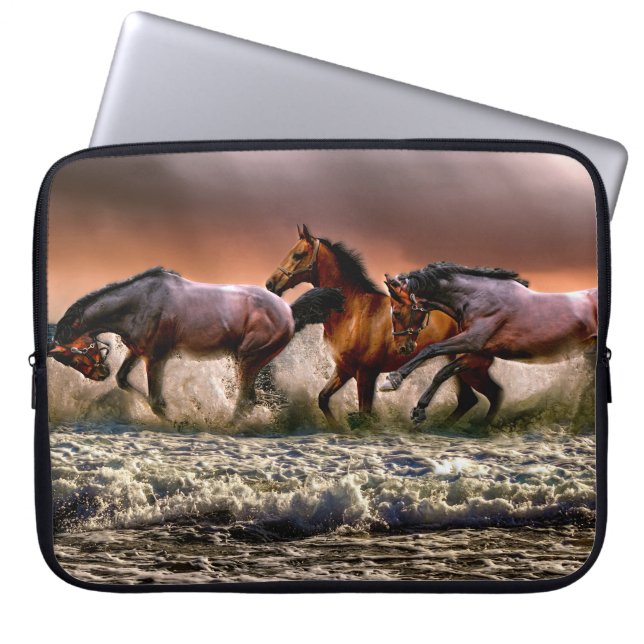 Drie paarden die in de oceaan ronddraaien laptop sleeve (Voorkant)