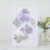 Drie Paarse Pansies in een weduwenproduct Briefpapier (Staand voorkant)