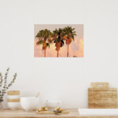 Drie palmbomen badend in warme zonsondergang poster (Keuken)