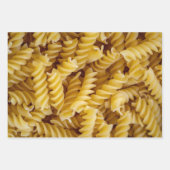 Drie Pasta foto's Penne Fusilli Farfalle Inpakpapier Vel (Voorkant)
