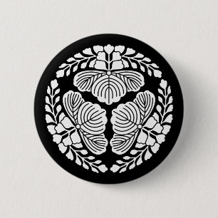 Drie paulownia-bloesems, hoofden naar buiten geric ronde button 5,7 cm