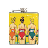 Drie pin-up meisjes van achter, strand Humor, grap Heupfles (Voorkant)