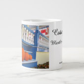 Drie pompoenen op een Stap - Martha's wijntuin Grote Koffiekop (Voorkant)