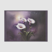 Drie raadselachtige calla lelies bloemen op paarse tissuepapier (Voorkant)