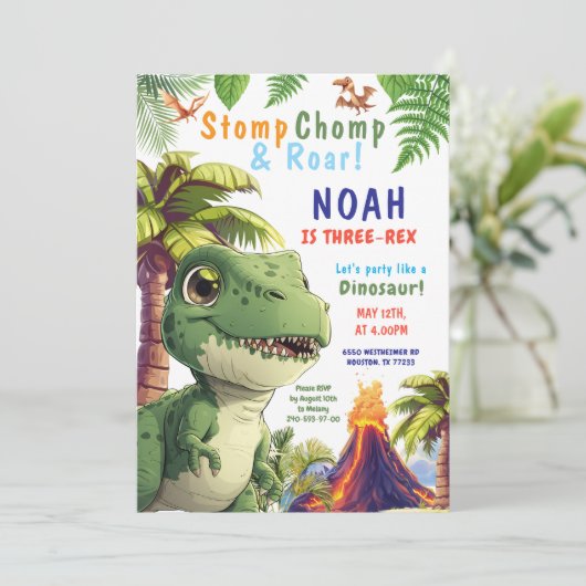 Drie Rex Dinosaur Verjaardag uitnodiging (Staand voorkant)