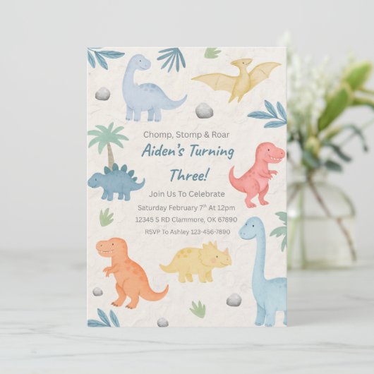 Drie Rex Dinosaurus 3e Verjaardag uitnodiging (Staand voorkant)